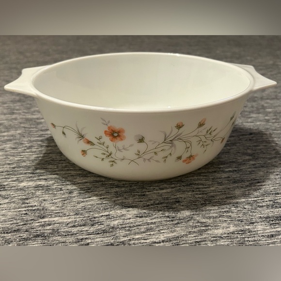 Vintage Pyrex Bowl - Picture 5 of 5